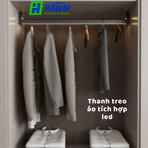 Thanh treo áo cao cấp tích hợp đèn LED và cảm biến đóng mở